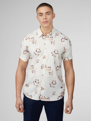 Ben Sherman Signature Linear Floral Shirts White | HXWV08926