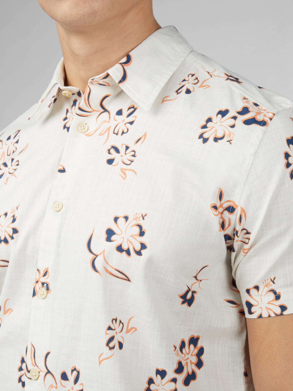 Ben Sherman Signature Linear Floral Shirts White | HXWV08926